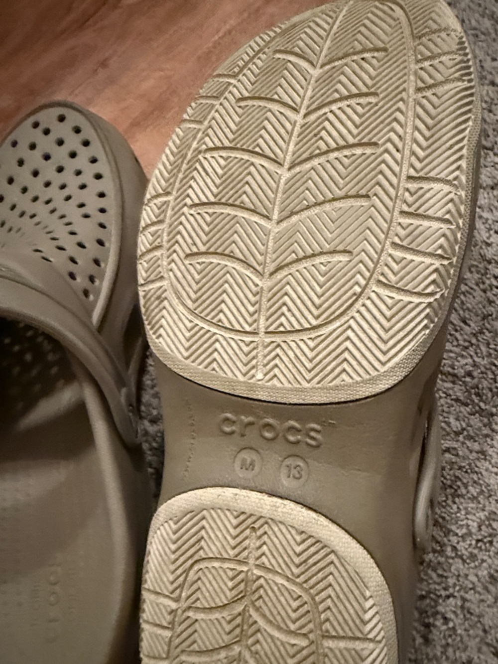 Men’s Crocs - Picture 5 of 5
